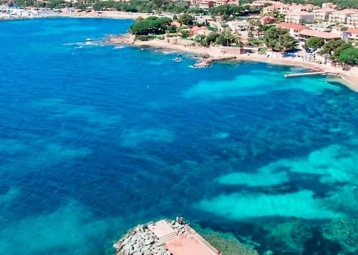 Grand Baie Saint-Raphael (Var)